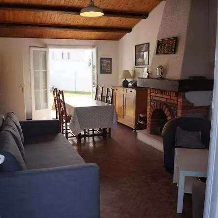 Maison Mitoyenne Noirmoutier, Calme, Terrasse, 4 Pers - Fr-1-823-80 Semesterbostad *